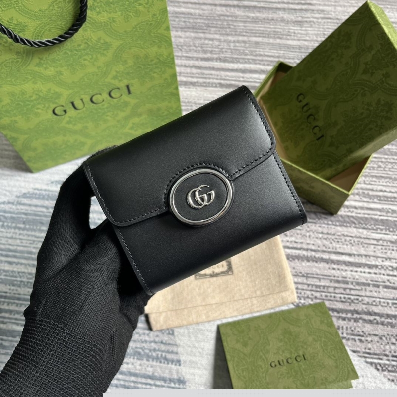 G*u*i wallets & purse